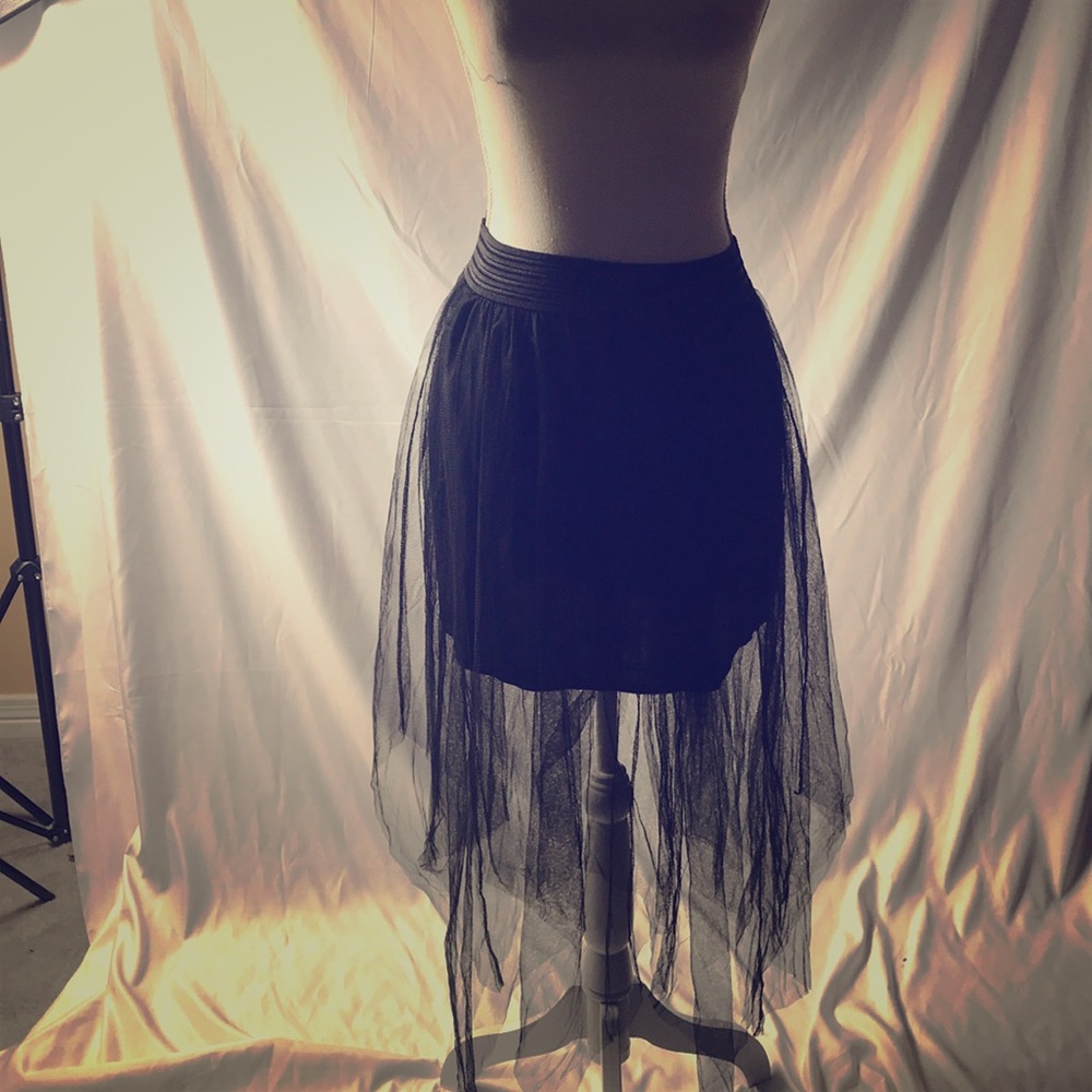 Black shear skirt